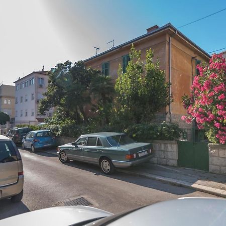Palm Garden Apartment In Center With Big Terrace Split Exterior foto